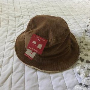 Y2K reversible corduroy bucket hat🌾